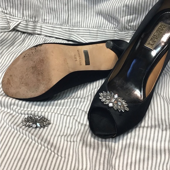 Badgley Mischka - Picture 3 of 5